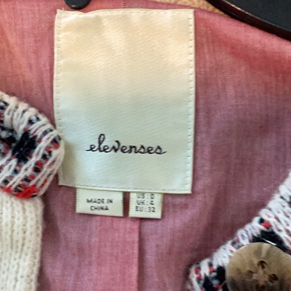 Beautiful button down sweater.